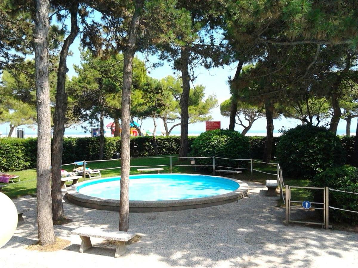 Cristallo Residence Lignano Sabbiadoro Exterior foto