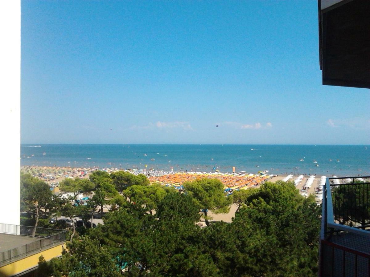 Cristallo Residence Lignano Sabbiadoro Exterior foto