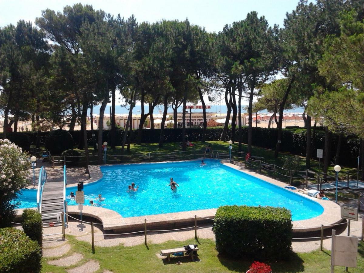 Cristallo Residence Lignano Sabbiadoro Exterior foto